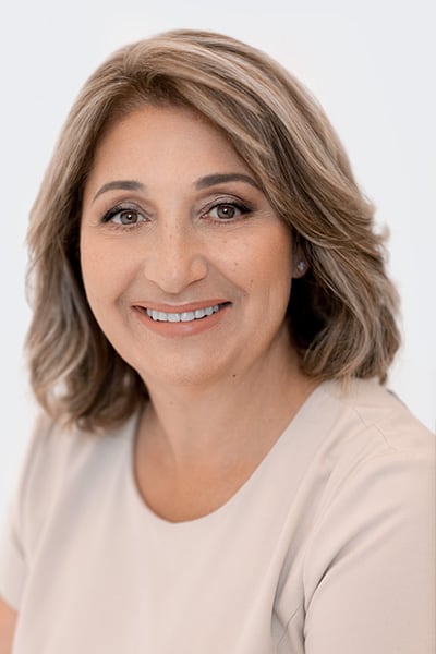 Family and Cosmetic Dentist in Montreal, QC